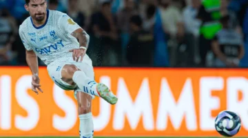 اختبار قوي للهلال في الميركاتو.. تحركات سرية تهدد خط الوسط